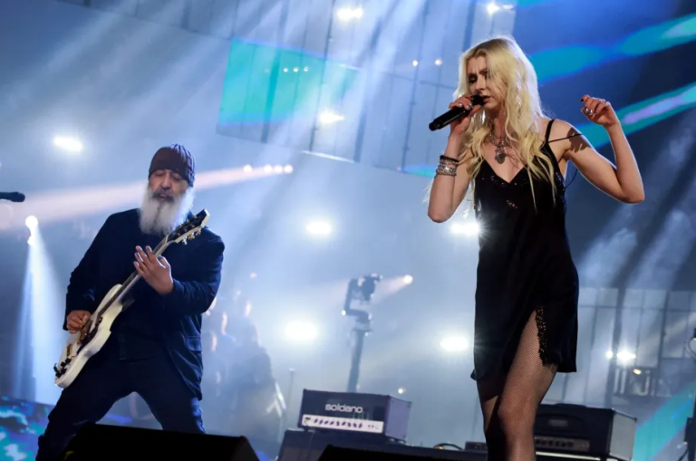 Taylor Momsen Soundgarden